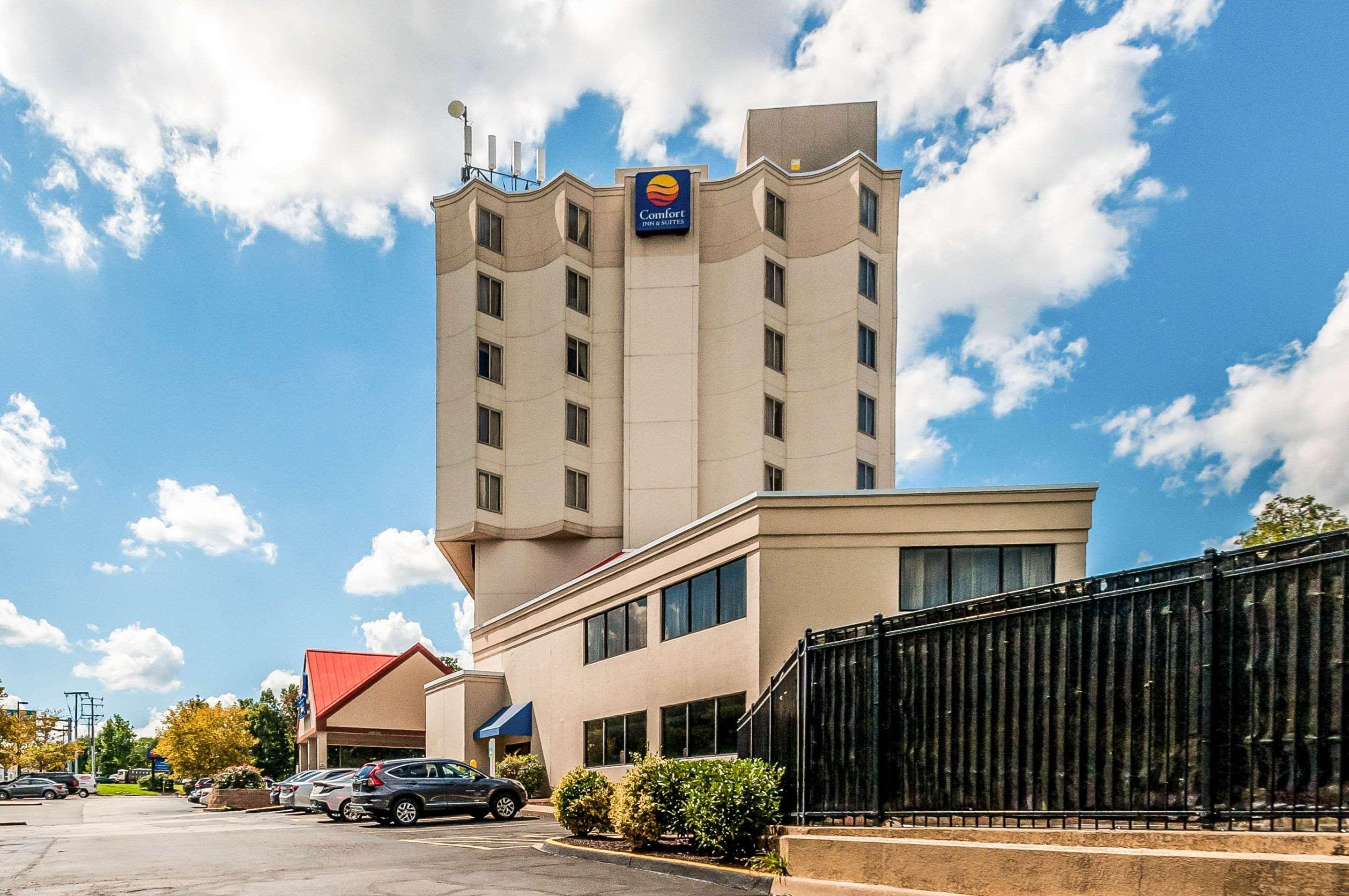 Comfort Inn & Suites Alexandria West Exterior foto