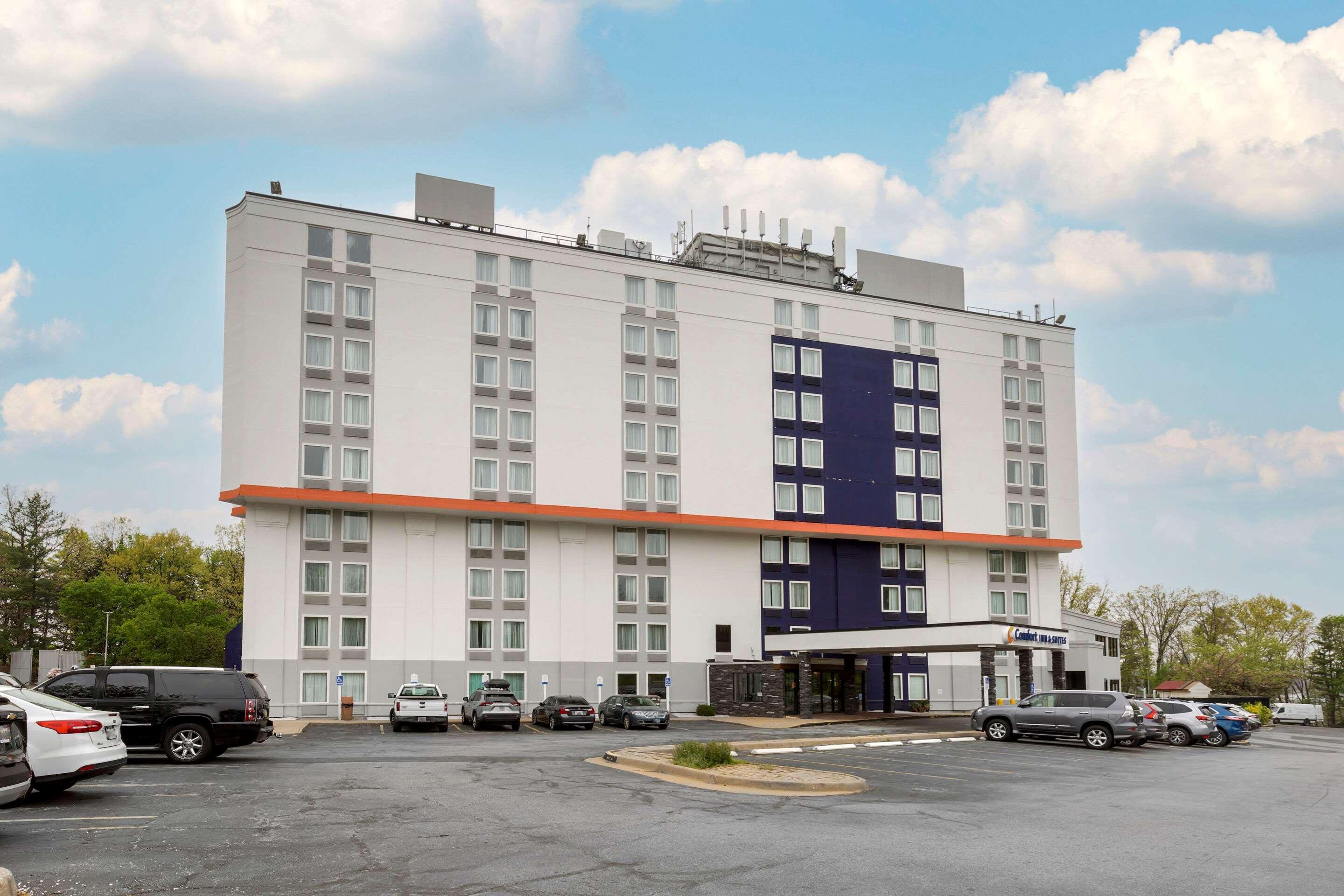 Comfort Inn & Suites Alexandria West Exterior foto